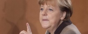 Μέρκελ: Ελληνες κόψτε τις αργίες
