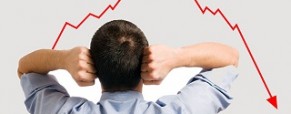 Στο κατώφλι της παγκόσμιας ύφεσης και ο κίνδυνος του κραχ