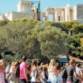 30 ευρώ το εισιτήριο για Ακρόπολη – Αλλάζουν τα κόμιστρα για μουσεία και αρχ. χώρους