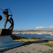 Εγκλημα στον Τύμβο της Σαλαμίνας Εγκλημα στον Τύμβο της Σαλαμίνας