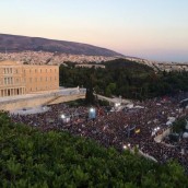 Μικρός λαός και πολεμά δίχως σπαθιά και βόλια……..