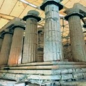 Αφησαν αφύλαχτο τον ναό του Επικούριου Απόλλωνα