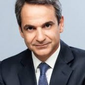 Αρχαιοφύλακες “στόλισαν” Μητσοτάκη: “Λένε άριστοι και εννοούν αρεστοί”